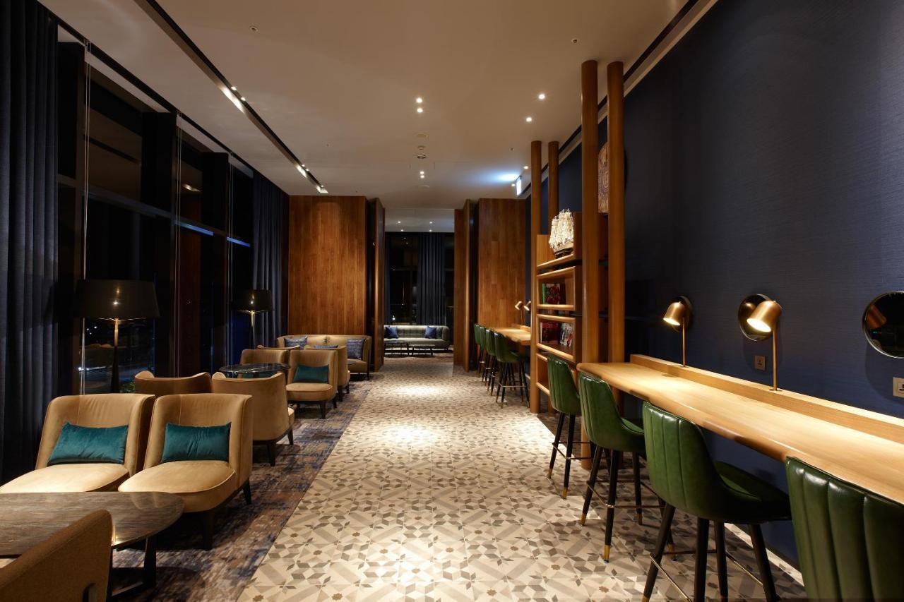 Cozzi Blu Hotel Trung Lịch Ngoại thất bức ảnh The library at the hotel