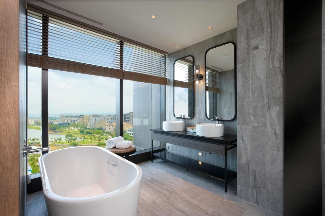 Cozzi Blu Hotel Trung Lịch Ngoại thất bức ảnh Bathroom